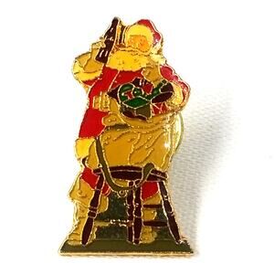 Vintage 1986 Coca Cola Santa Claus Christmas Holiday Enamel Lapel Pin Taiwan